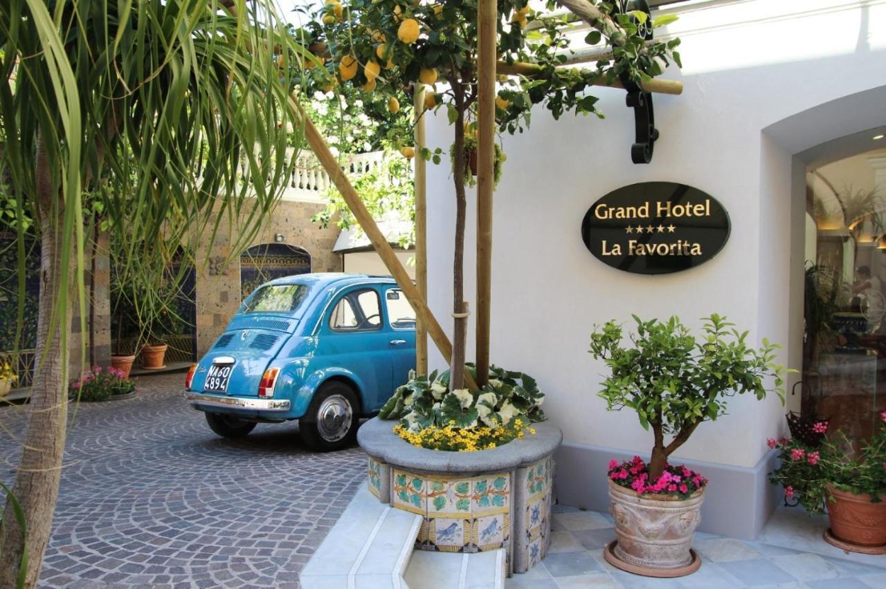 Grand La Favorita 5* Península Sorrentina